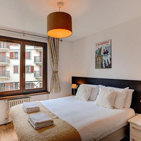 Apartment Cosmiques - Alpes Travel - Central Chamonix - Sleeps 4 المظهر الخارجي الصورة